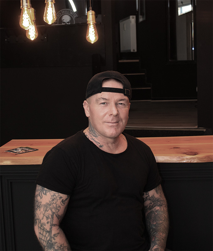 Marco, Betreiber von Black Skull Tattoo